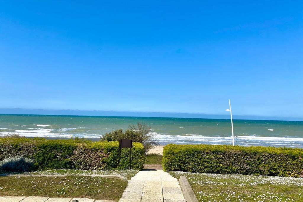 Studio Avec Acces A La Mer - Cabourg Buitenkant foto